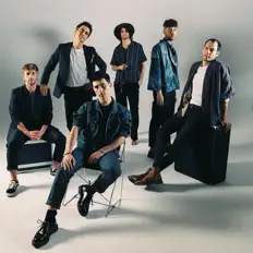 收听 Comandante Twin、观看音乐视频、阅读小传、查看巡演日期等 ！