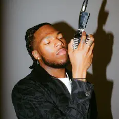 Escucha a Kruz, mira videos musicales, lee su biografía, consulta las fechas de las gira y más.