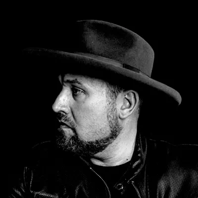 Listen to Ronny Criss, watch music videos, read bio, see tour dates & more!