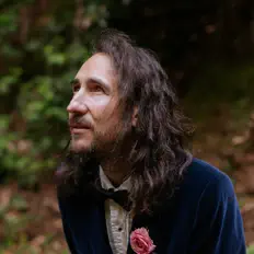 Ascolta Daniel Steinbock, guarda video musicali, leggi la biografia, vedi le date del tour & altro!