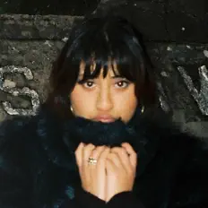 Écoutez Aniwa, regardez des vidéoclips, lisez la biographie, consultez les dates de tournée et plus encore !