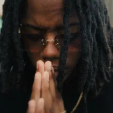 Poslechněte si interpreta Kssidy, sledujte hudební videa, přečtěte si životopis, podívejte se na data turné a další informace.