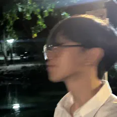 Hör dir XTERICUZ an, schau dir Musikvideos an, lies die Biografie, finde Tourdaten und mehr!