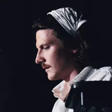 聆聽 Brady Armstrong、觀看音樂影片、閱讀小傳、查看巡演日期等！