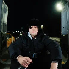 AERTIAO सुनें, म्यूज़िक वीडियो देखें, बायो पढ़ें, दौरे की तारीखें और बहुत कुछ देखें!