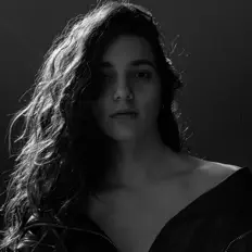 JIMBA सुनें, म्यूज़िक वीडियो देखें, बायो पढ़ें, दौरे की तारीखें और बहुत कुछ देखें!