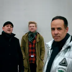 Escucha a Rivo Drei, mira videos musicales, lee su biografía, consulta las fechas de las gira y más.