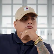 Escucha a Tiwinza, mira videos musicales, lee su biografía, consulta las fechas de las gira y más.