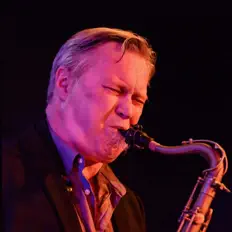 Escucha a Kirk MacDonald, mira videos musicales, lee su biografía, consulta las fechas de las gira y más.