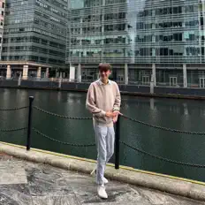 Dengarkan Sagost, tonton video musik, baca bio, lihat tanggal tur & lainnya!