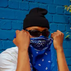 TS Gee dinle, müzik videolarını izle, biyografisini oku, tur tarihlerini ve daha fazlasını gör!