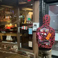 Luister naar Jiggy Ray, bekijk muziekvideo's, lees de bio, bekijk de tourdata, en meer!