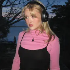 Listen to DJ Suzy, watch music videos, read bio, see tour dates & more!