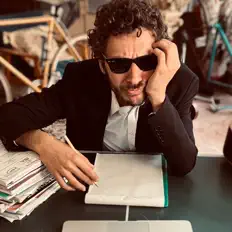 Escucha a giurassico, mira videos musicales, lee su biografía, consulta las fechas de las gira y más.