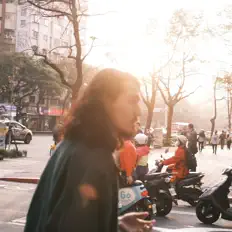 Listen to 蔡題謙, watch music videos, read bio, see tour dates & more!