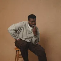 Ouve undefined, vê vídeos de música, lê a biografia, vê as datas da digressão e muito mais!