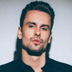 Écoutez jackson.bb, regardez des vidéoclips, lisez la biographie, consultez les dates de tournée et plus encore !