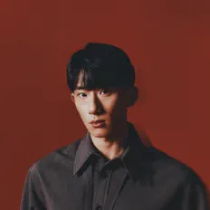 Dengarkan Luca minor, tonton video musik, baca bio, lihat tanggal tur & lainnya!
