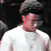 undefined dinle, müzik videolarını izle, biyografisini oku, tur tarihlerini ve daha fazlasını gör!