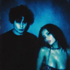 聆聽 Alicœurbrisé、觀看音樂影片、閱讀小傳、查看巡演日期等！