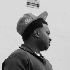 Hör dir Jordy an, schau dir Musikvideos an, lies die Biografie, finde Tourdaten und mehr!