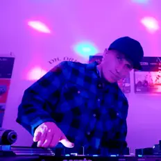 Listen to DJ Alex Funk, watch music videos, read bio, see tour dates & more!