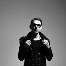 Hör dir Yura Krava an, schau dir Musikvideos an, lies die Biografie, finde Tourdaten und mehr!