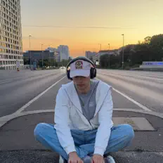 Listen to Leo Walt, watch music videos, read bio, see tour dates & more!