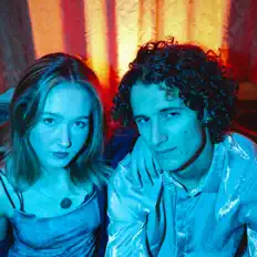 Candar. dinle, müzik videolarını izle, biyografisini oku, tur tarihlerini ve daha fazlasını gör!