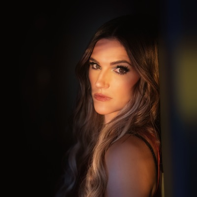 Listen to Grace Leer, watch music videos, read bio, see tour dates & more!