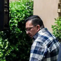 Ouve Dj.Statik, vê vídeos de música, lê a biografia, vê as datas da digressão e muito mais!