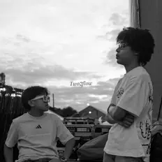 Dengarkan Two2Flow, tonton video musik, baca bio, lihat tanggal tur & lainnya!