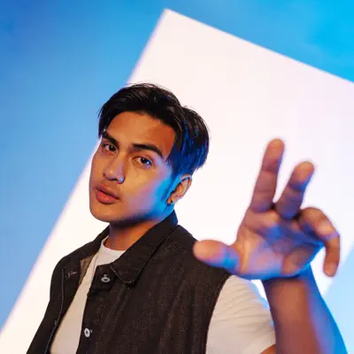 Listen to Ron Macapagal, watch music videos, read bio, see tour dates & more!