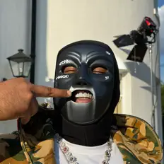 聆聽 M Huncho、觀看音樂影片、閱讀小傳、查看巡演日期等！