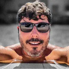 聆聽 Ranny、觀看音樂影片、閱讀小傳、查看巡演日期等！