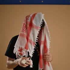 Poslechněte si interpreta Mahdi Ba, sledujte hudební videa, přečtěte si životopis, podívejte se na data turné a další informace.