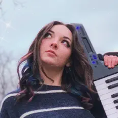 Dengarkan Julia Grimmett, tonton video musik, baca bio, lihat tanggal tur & lainnya!