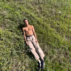 收听 taka、观看音乐视频、阅读小传、查看巡演日期等 ！