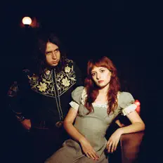 聆聽 Cash & Skye、觀看音樂影片、閱讀小傳、查看巡演日期等！