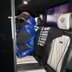 Listen to EssLizzy, watch music videos, read bio, see tour dates & more!