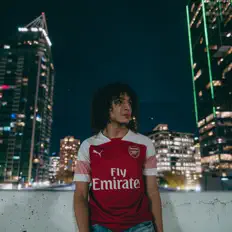 收听 Young Mahd、观看音乐视频、阅读小传、查看巡演日期等 ！