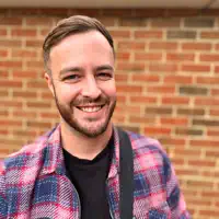 undefinedを聴いたり、ミュージックビデオを鑑賞したり、経歴やツアー日程などを確認したりしましょう！