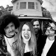 Ouça Sweet Lizzy Project, assista a videoclipes, leia a biografia, veja as datas das turnês e mais!