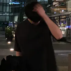 TxM ReddLe सुनें, म्यूज़िक वीडियो देखें, बायो पढ़ें, दौरे की तारीखें और बहुत कुछ देखें!