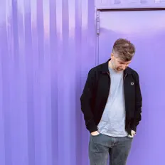 聆聽 Sebastian Henkelmann、觀看音樂影片、閱讀小傳、查看巡演日期等！