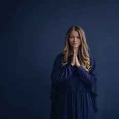 收听 Frederikke Vedel、观看音乐视频、阅读小传、查看巡演日期等 ！