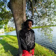 Ouça 38 Zoeja, assista a videoclipes, leia a biografia, veja as datas das turnês e mais!