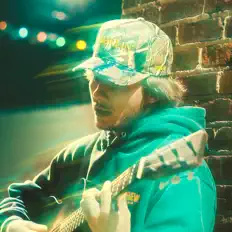 crash the partyを聴いたり、ミュージックビデオを鑑賞したり、経歴やツアー日程などを確認したりしましょう！