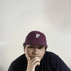 聆聽 Rayhan Nadhif、觀看音樂影片、閱讀小傳、查看巡演日期等！