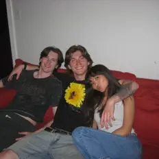 收听 Young Pimp、观看音乐视频、阅读小传、查看巡演日期等 ！